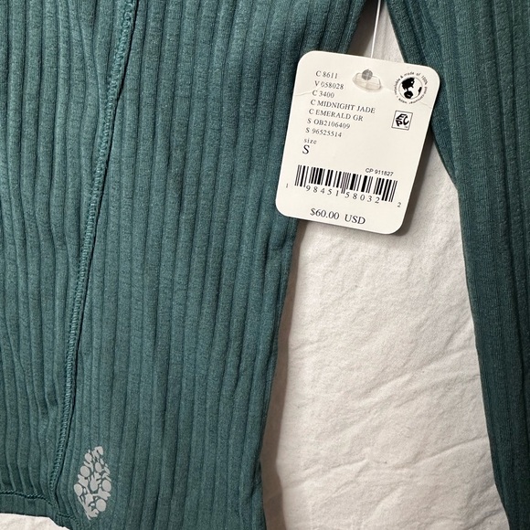 Free People Movement NWT Ribbed Turtleneck Crop Top Emerald Green Small - Picture 3 of 7